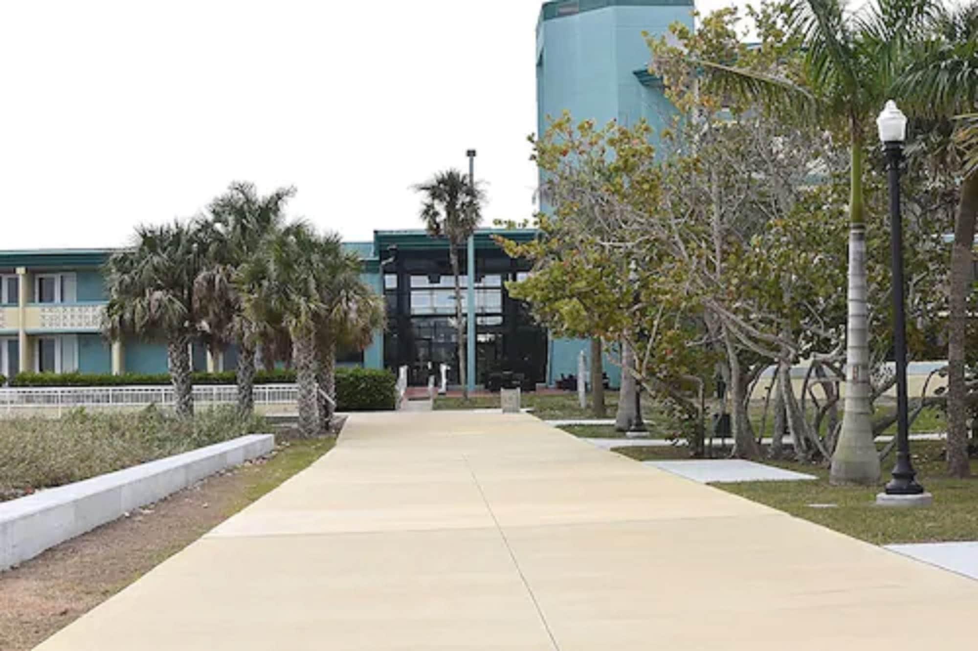 Punta Gorda Waterfront Hotel & Suites Eksteriør bilde