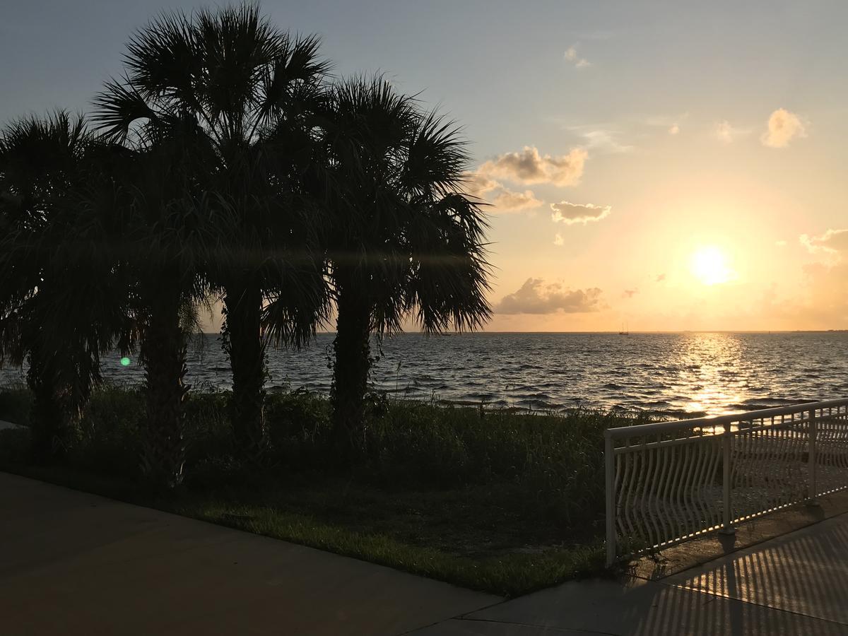 Punta Gorda Waterfront Hotel & Suites Eksteriør bilde
